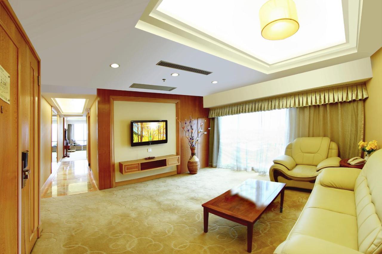 Gladden Hotel Jiangmen Eksteriør billede